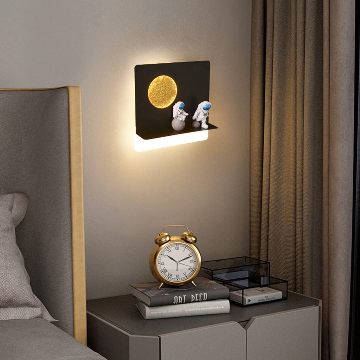 Astronaut Wall Lamp
