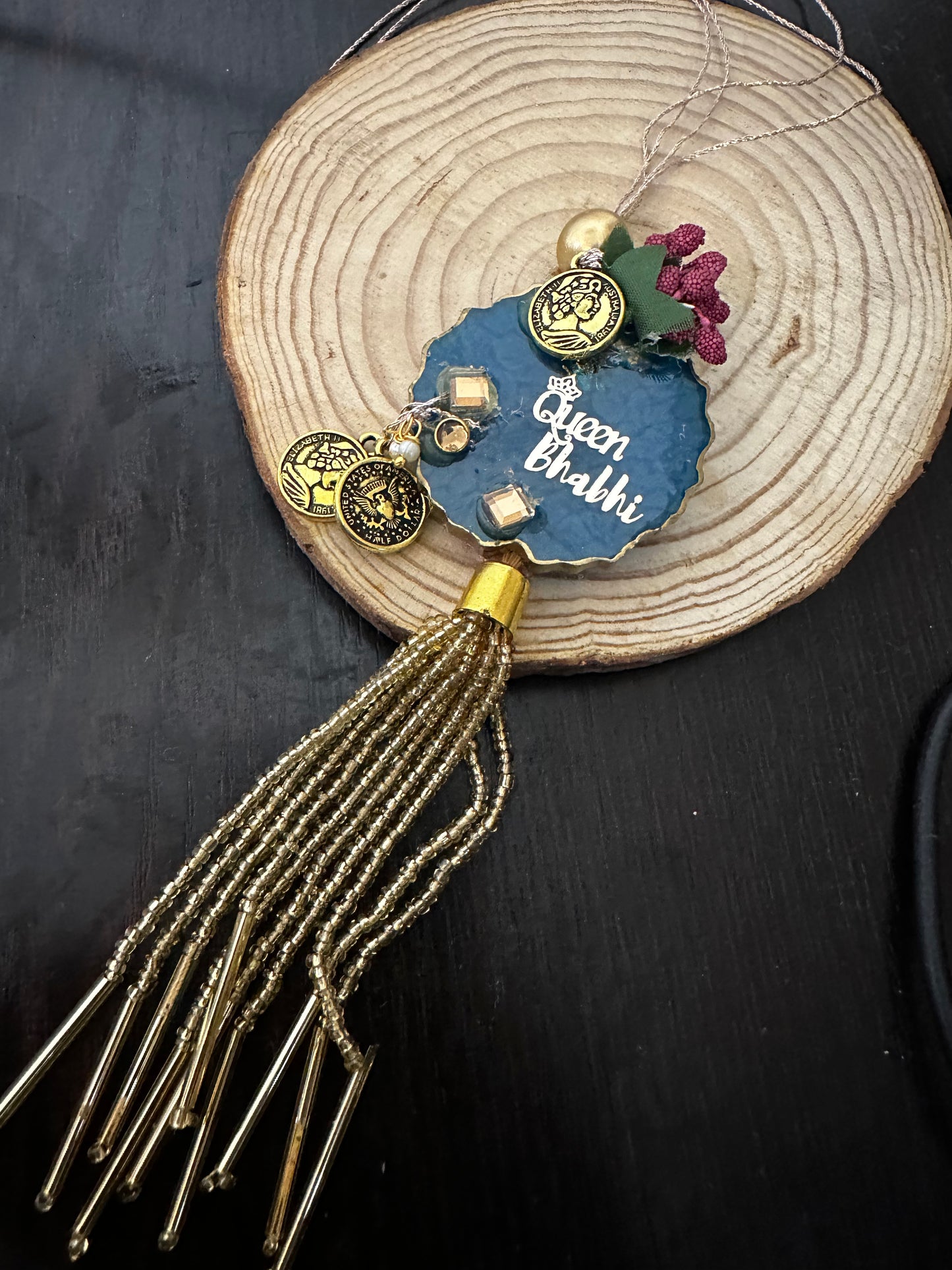 King and Queen Resin lumba Set