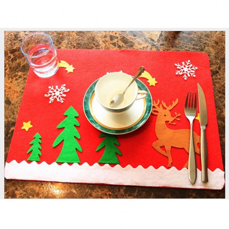 Christmas Table Mat set of 4