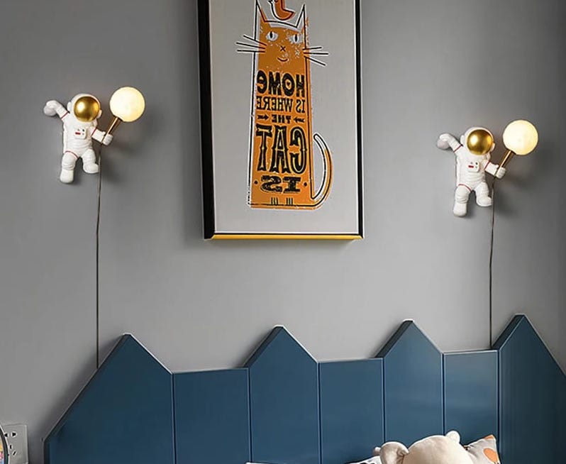 Resin Astronaut Led Wall Light