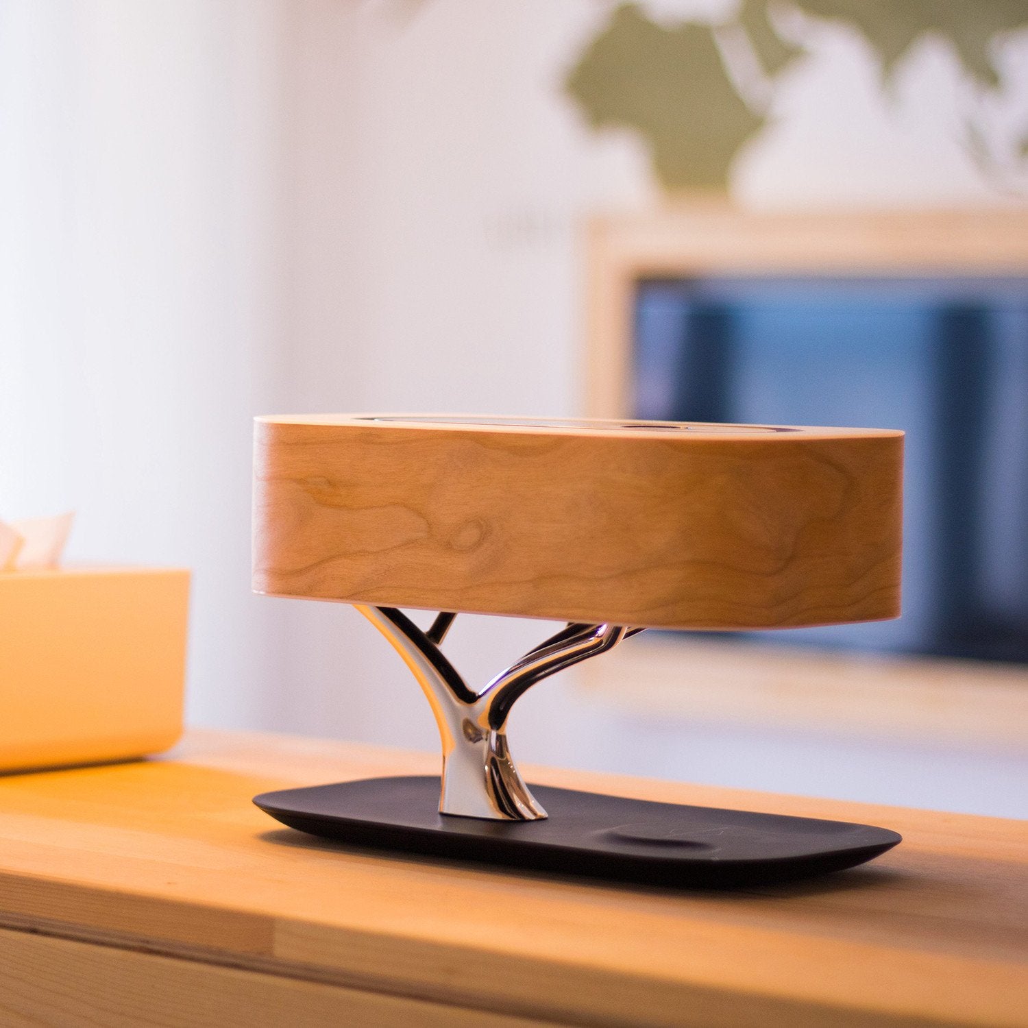 Gadgets and lamps