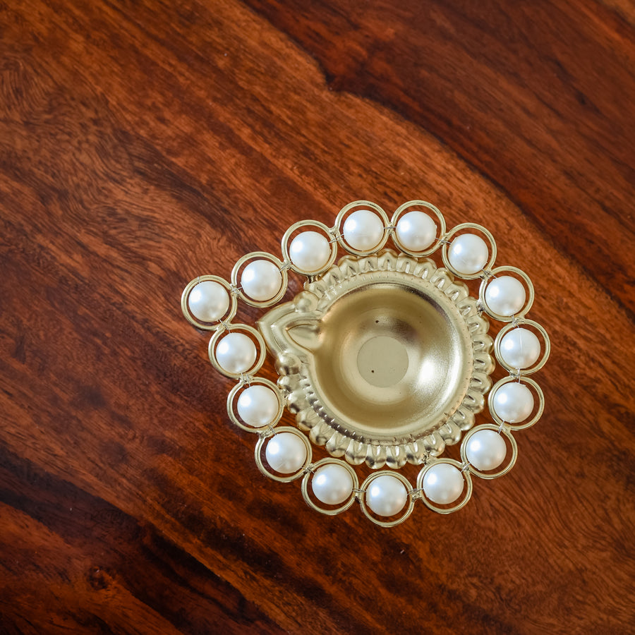 Metallic Pearl Diya