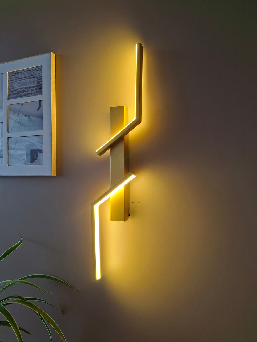 Gold Coated Long Zig Zac Wall Light