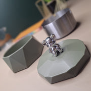 Stainless Steel & Plastic Base Portable Ashtray Spinning Lid Modern Tabletop Ashtray