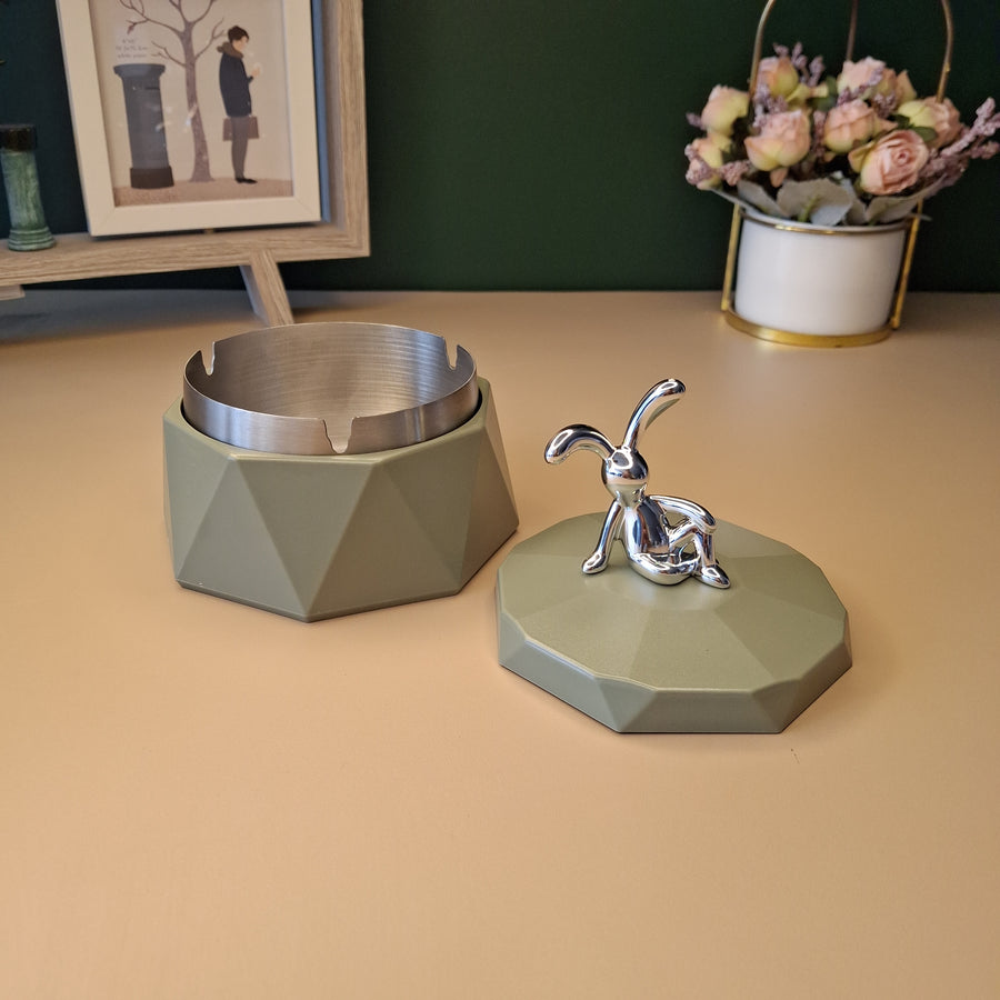 Stainless Steel & Plastic Base Portable Ashtray Spinning Lid Modern Tabletop Ashtray