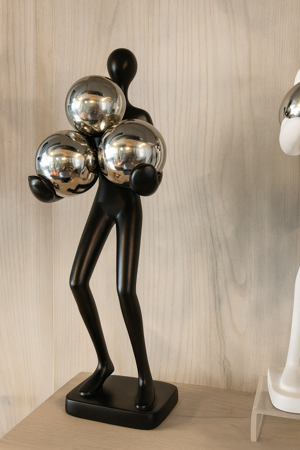 Modern Resin Table Decor Figurine with Golden Spheres – Minimalist Home Accent