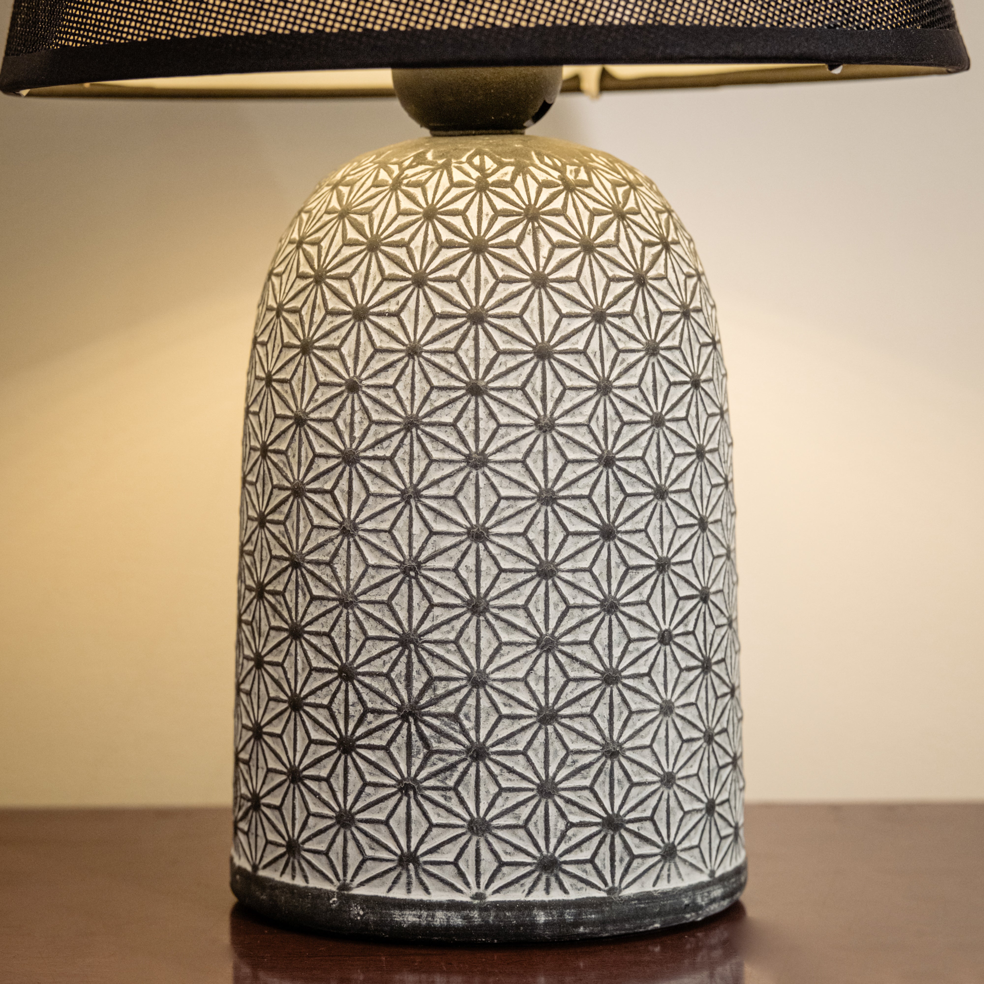 Decorative table lamp with cotton lamp shade