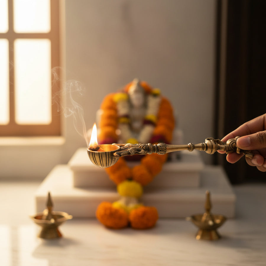 Traditional Handcrafted Brass Kapoor Aarti Holder | Antique Finish Camphor Burning Spoon | Pooja Ritual Accessory