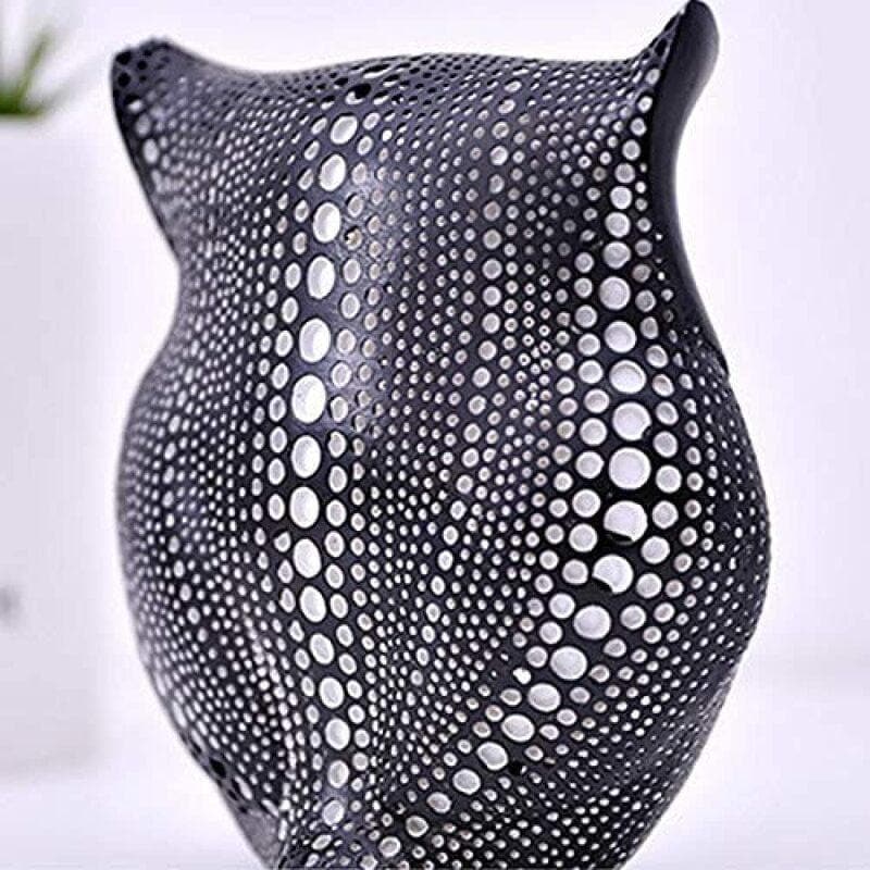 Owl Spot Showpiece - Black