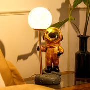 Astronaut Moon LED Table Lamp with Warm Light – USB Powered (31 cm)