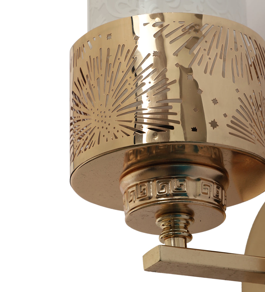 Lighting Golden Finish Wall Light