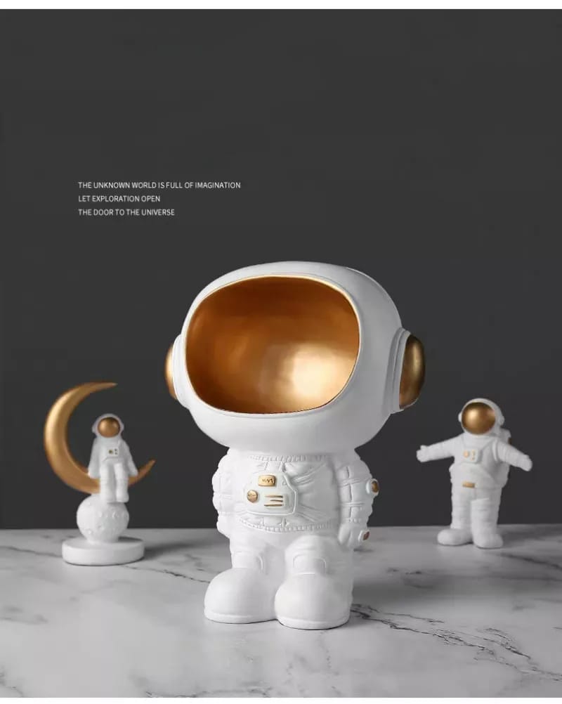 Nordic Resin Creative Astronaut Storage Sculpture