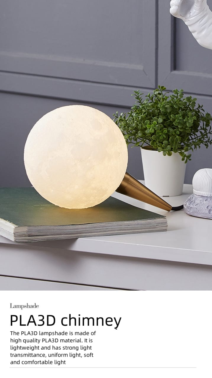 Astronaut Table Lamp - Standing Style